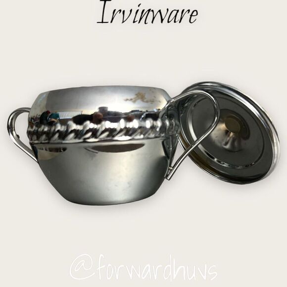 Irvinware Silver Tone Butter Dish, Sugar & Creamer Dish and Salt & Pepper Shaker - Picture 6 of 13